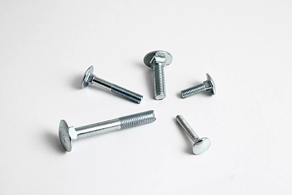 Болт меб. 6*90