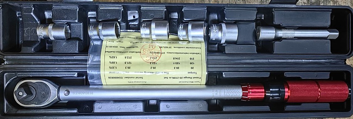 Ключ динамометрический, 20-210 Нм, 1/2